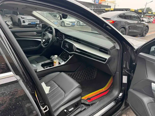 Audi Audi A6L 2023 45 TFSI Premium Selection Elegance — Фото автомобиля 10