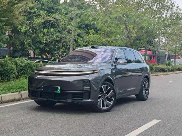 Фотография автомобиля — Li Auto L7