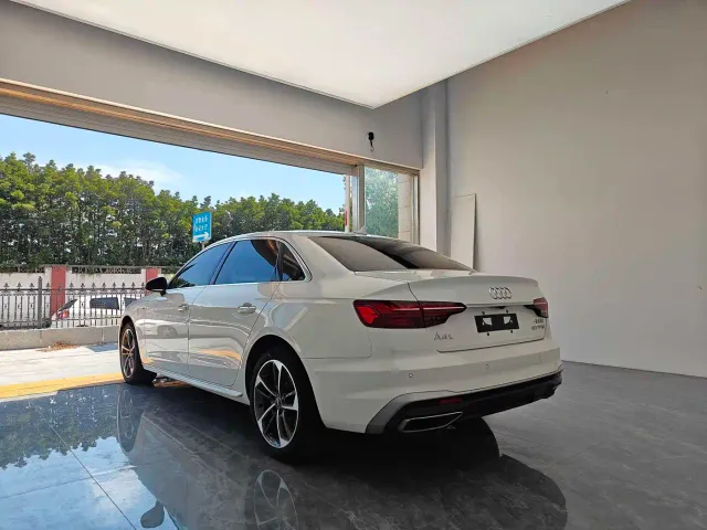 Audi A4L — Фото автомобиля 6