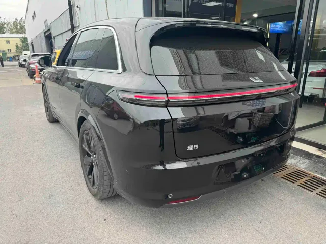 Li Auto L7 — Фото автомобиля 2