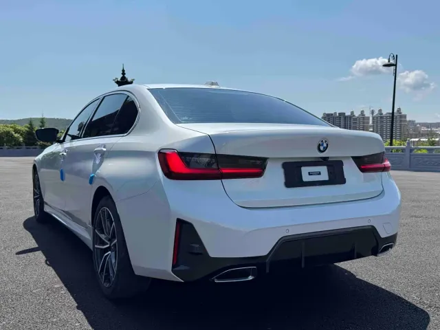 BMW 3 Series — Фото автомобиля 4