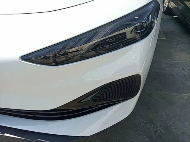 Roewe D7 — Фото автомобиля 23