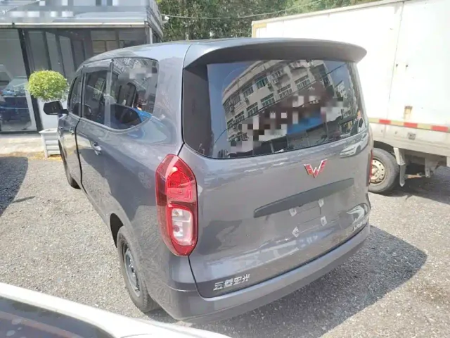 Wuling Hongguang — Фото автомобиля 4