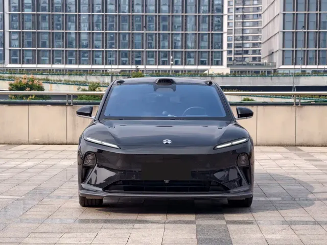 Nio ET5 Touring — Фото автомобиля 2