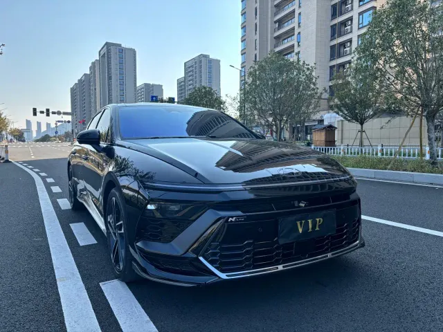 Hyundai Sonata — Фото автомобиля 3