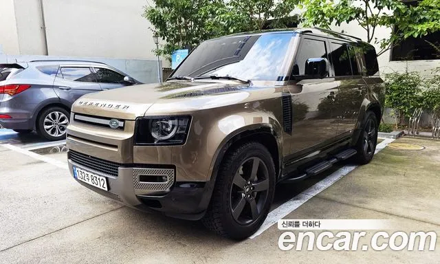 Фотография автомобиля — Land Rover Defender L663