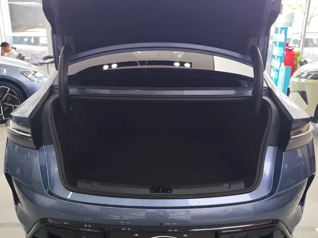 BYD Seal — Фото автомобиля 15