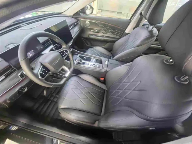 Chery Arrizo 8 PRO — Фото автомобиля 4