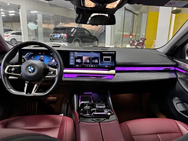 BMW 5 Series — Фото автомобиля 5