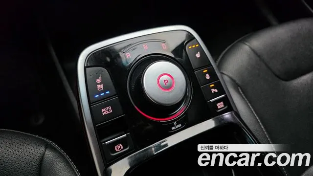Kia Niro — Фото автомобиля 11