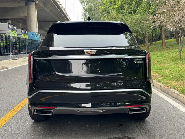 Cadillac XT5 — Фото автомобиля 6