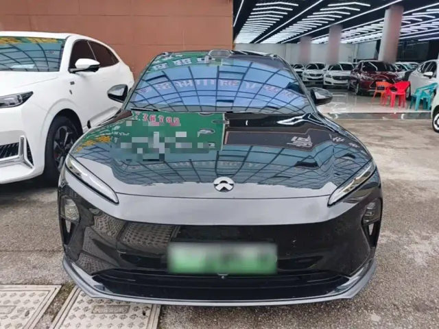 Nio ET5 Touring — Фото автомобиля 2