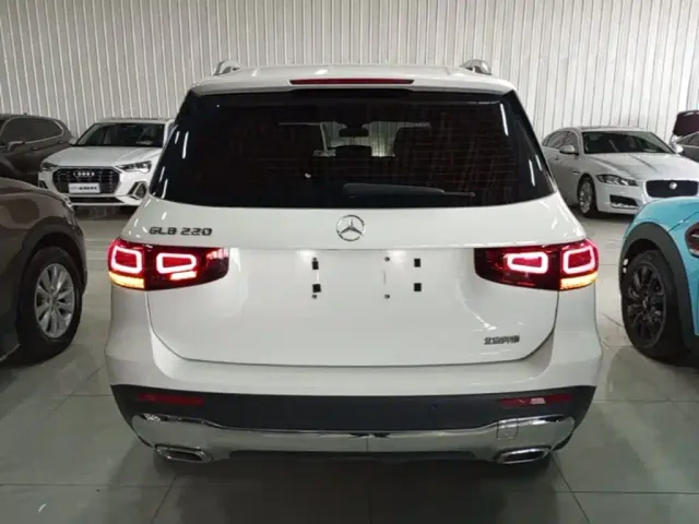 Mercedes-Benz GLB-Class — Фото автомобиля 3