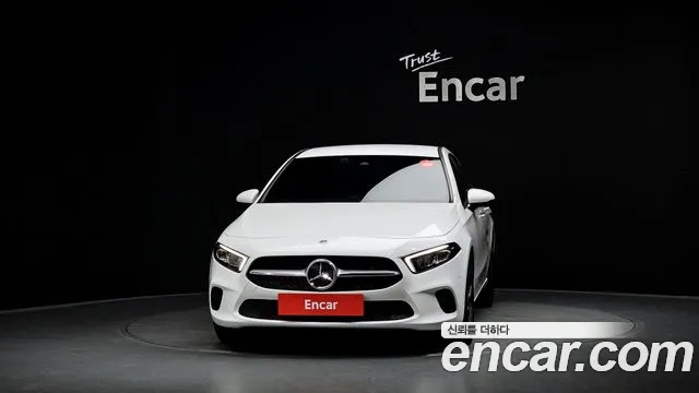 Mercedes-Benz A-Class — Фото автомобиля 3