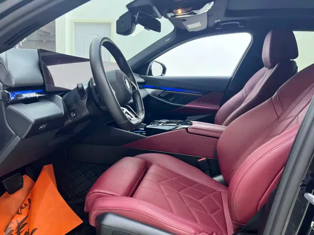 BMW 5 Series — Фото автомобиля 5