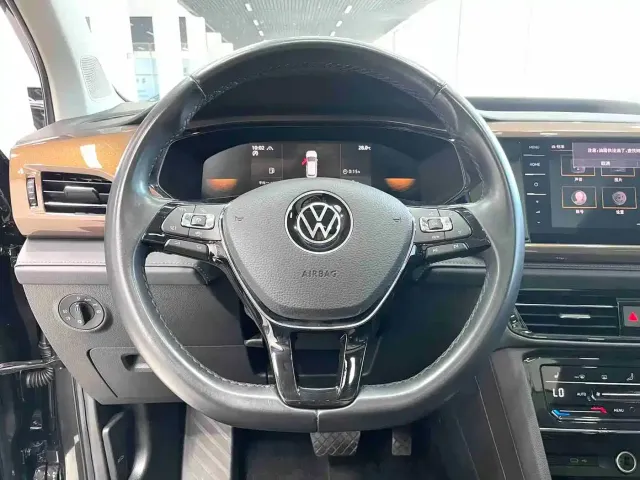 Volkswagen Tharu — Фото автомобиля 8