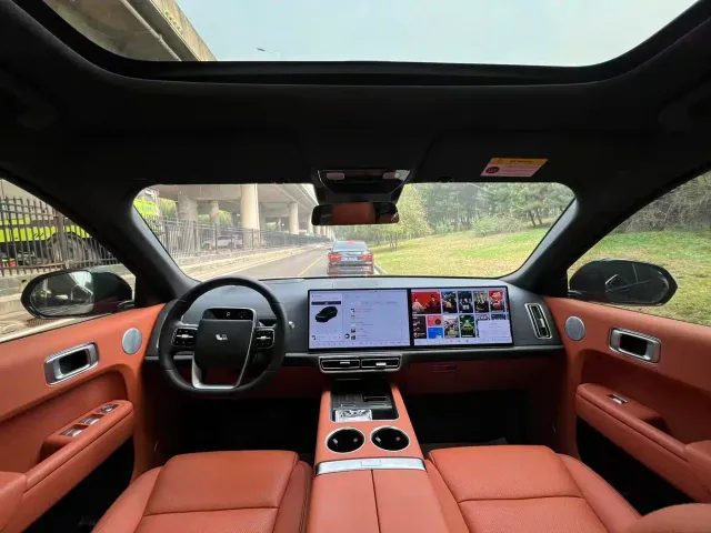 Li Auto L9 — Фото автомобиля 7