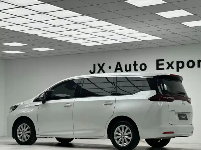 GAC Trumpchi M6 — Фото автомобиля 21