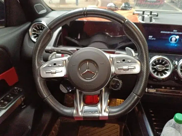 Mercedes-Benz GLB AMG — Фото автомобиля 15