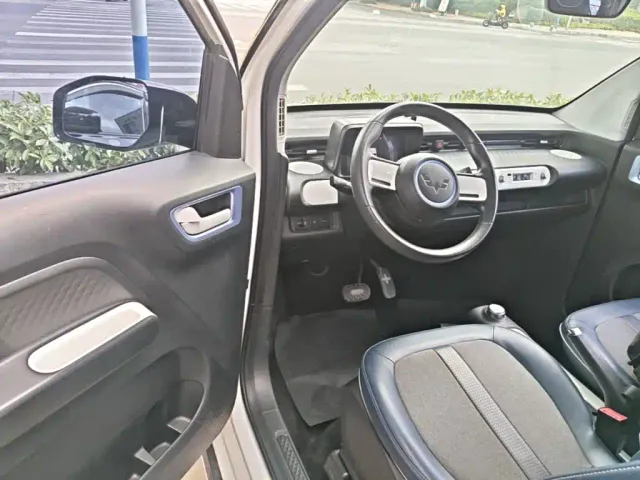 Wuling Hongguang Mini EV — Фото автомобиля 15