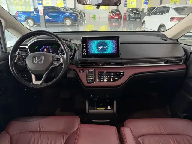 Honda Elysion — Фото автомобиля 6