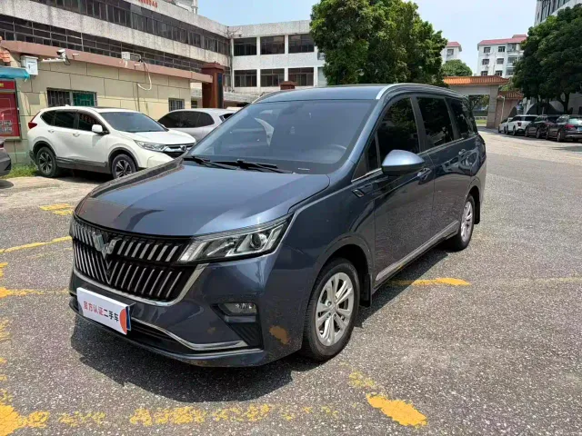 Фотография автомобиля — Wuling Jiachen