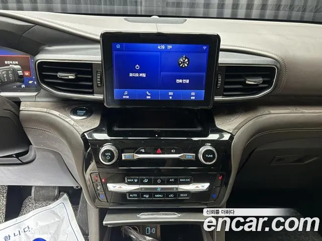Ford Explorer Explorer 6 поколение 3.0 Platinum 4WD — Фото автомобиля 10