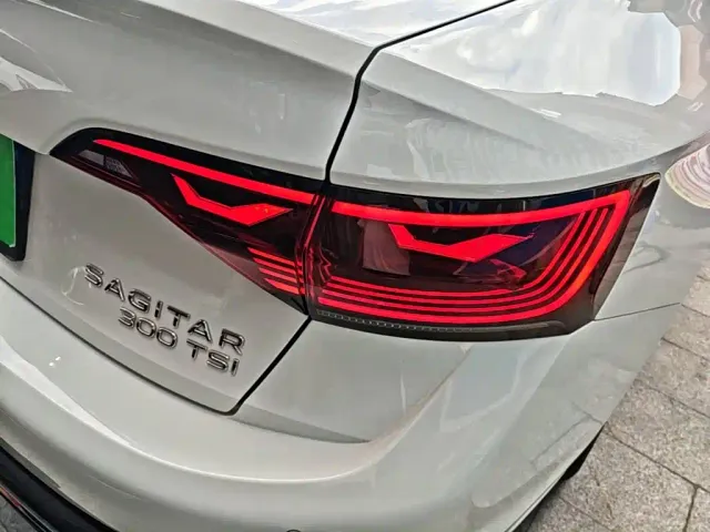 Volkswagen Sagitar — Фото автомобиля 7