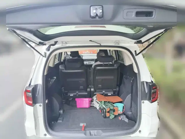 Honda Odyssey — Фото автомобиля 5