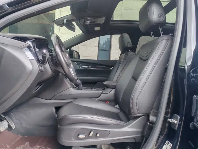 Cadillac XT5 — Фото автомобиля 4