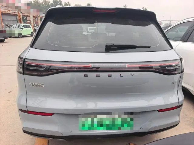 Geely Galaxy E5 — Фото автомобиля 10