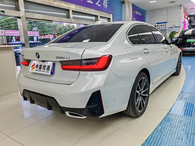 BMW 3 Series — Фото автомобиля 26