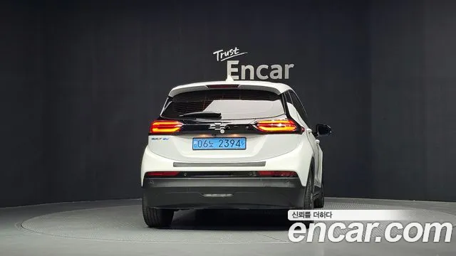 Chevrolet Bolt EV New — Фото автомобиля 4