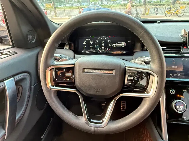 Land Rover Discovery Sport — Фото автомобиля 6