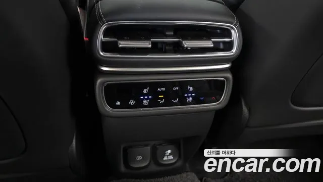 Genesis GV80 — Фото автомобиля 24