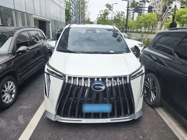 GAC Trumpchi M8 — Фото автомобиля 2