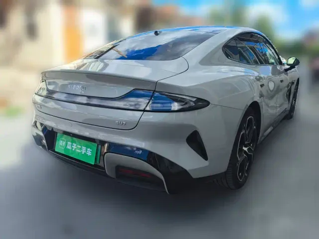 Xiaomi SU7 — Фото автомобиля 6