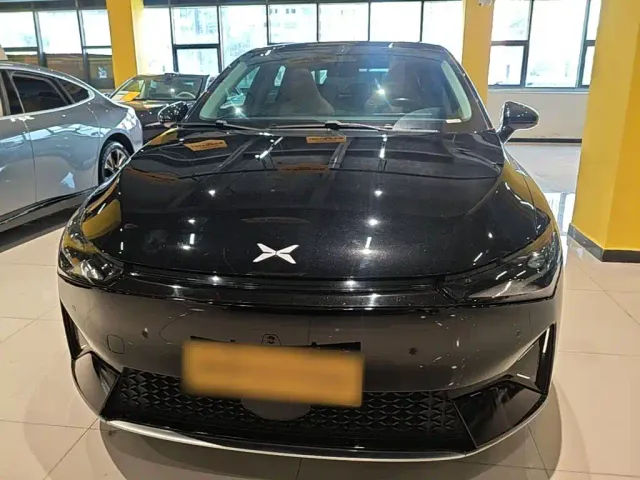 Xpeng P5 — Фото автомобиля 2