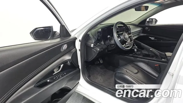 Hyundai AVANTE Avante (CN7) — Фото автомобиля 10