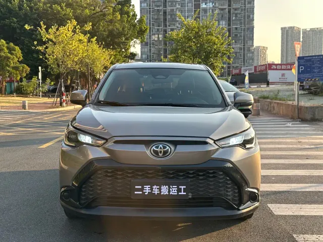 Toyota Frontlander — Фото автомобиля 2