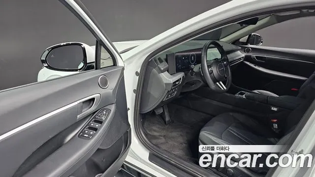 Hyundai Sonata — Фото автомобиля 11