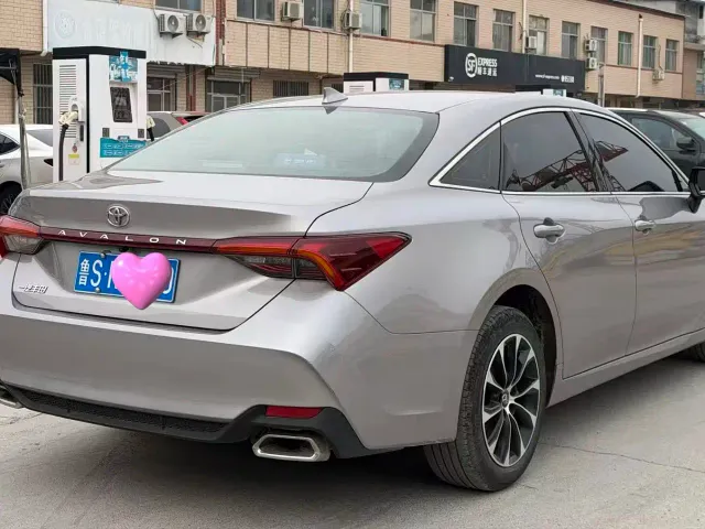 Toyota Avalon — Фото автомобиля 9