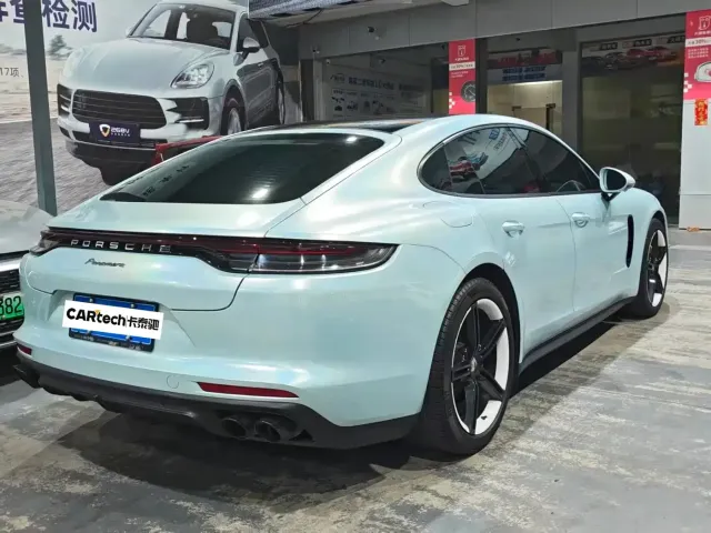 Porsche Panamera — Фото автомобиля 2