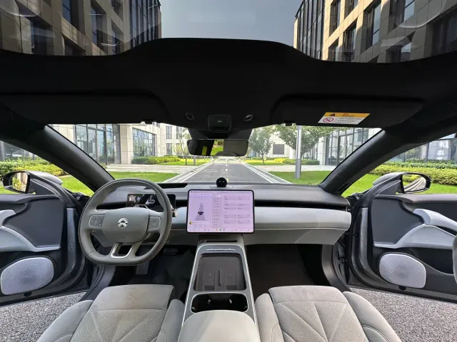Nio ET5 Touring — Фото автомобиля 16