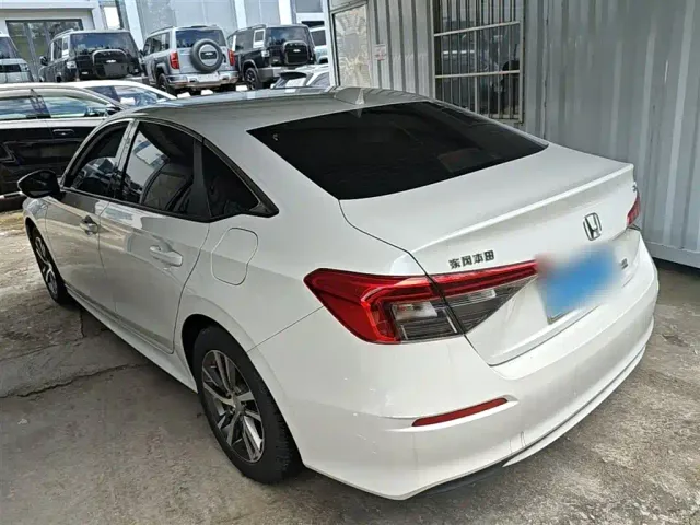 Honda Civic — Фото автомобиля 4