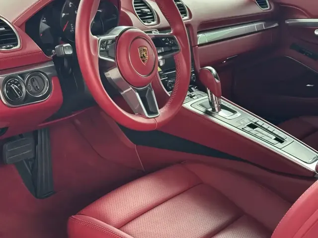 Porsche Panamera — Фото автомобиля 12