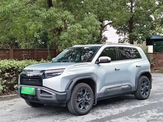 Фотография автомобиля — BYD FangChengBao Titanium 3