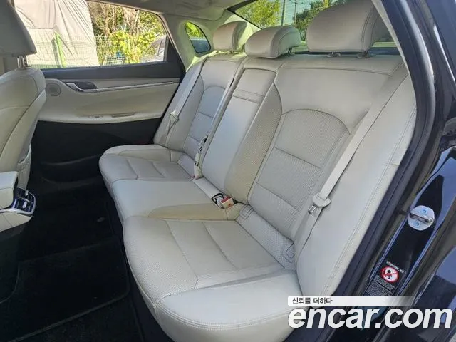 Hyundai Grandeur New — Фото автомобиля 13