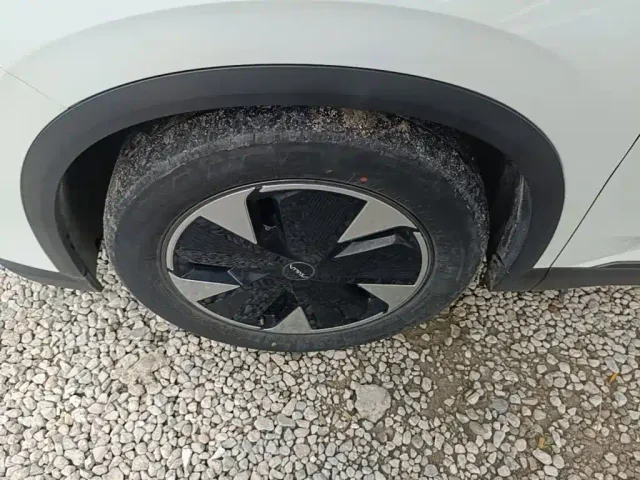 Dongfeng Fengshen L7 — Фото автомобиля 22