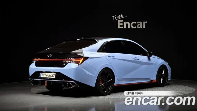 Hyundai AVANTE — Фото автомобиля 2